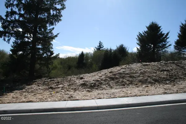 2762 NE 55th, Lincoln City, OR 97367