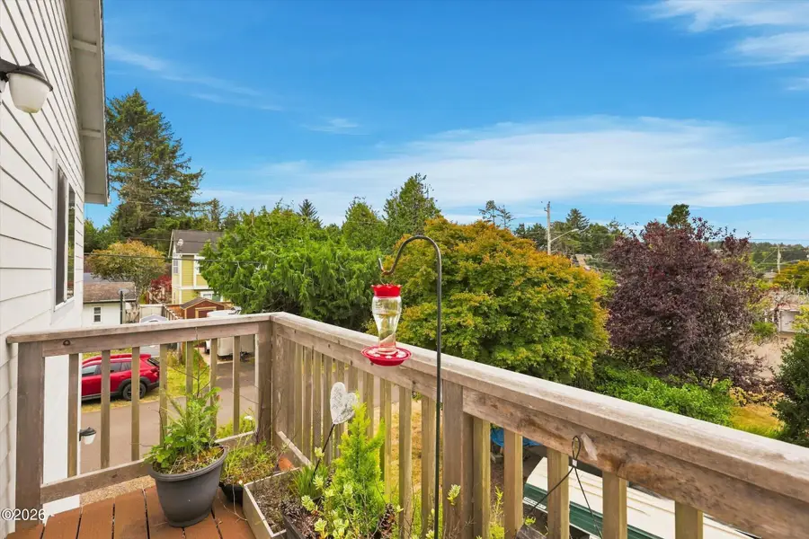 267 SE Tide Ave, Lincoln City, OR 97367 - #3