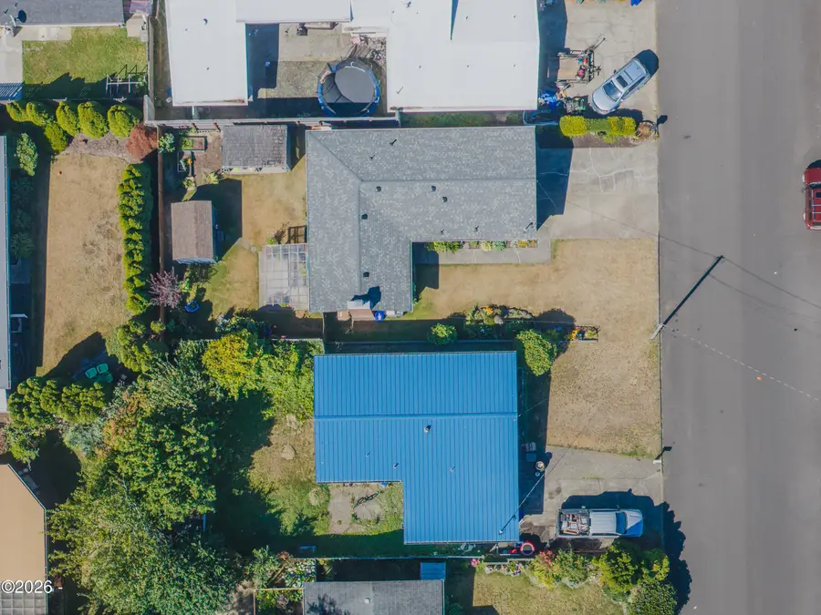 322 NE 5th, Newport, OR 97365 - #3