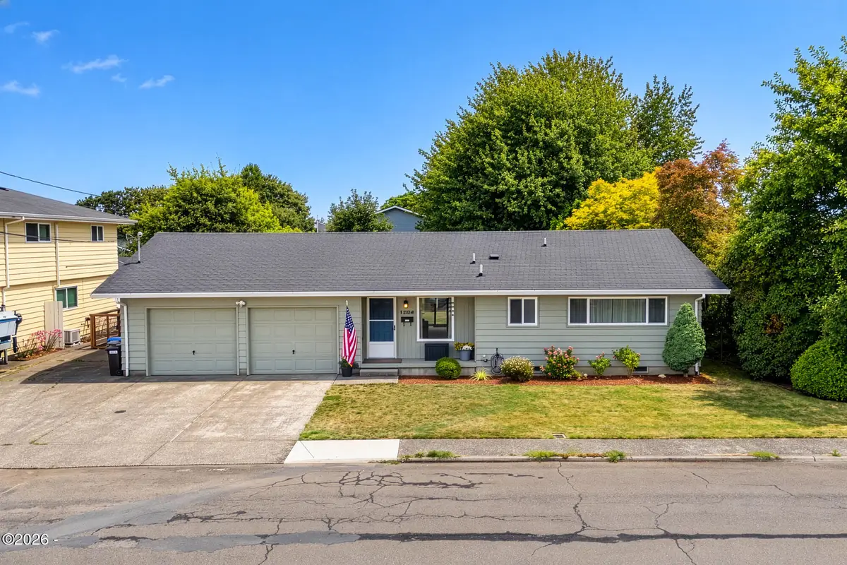 1204 9th, Tillamook, OR 97141 - #1