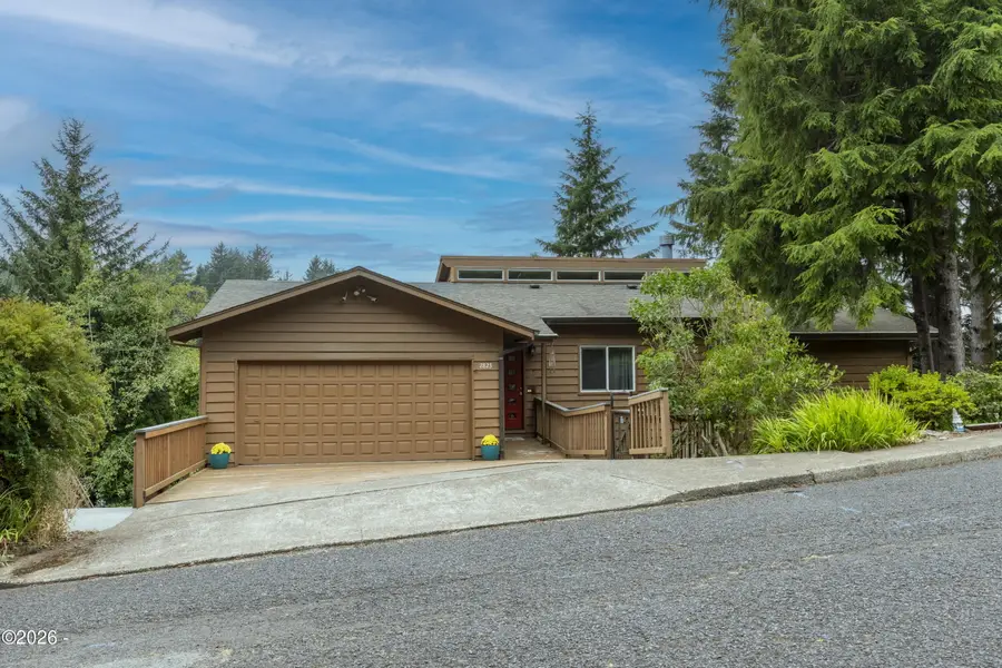 2823 NE Jackson, Newport, OR 97365 - #2