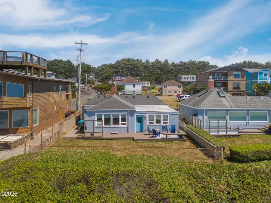 3885 NW Jetty, Lincoln City, OR 97367 - #2