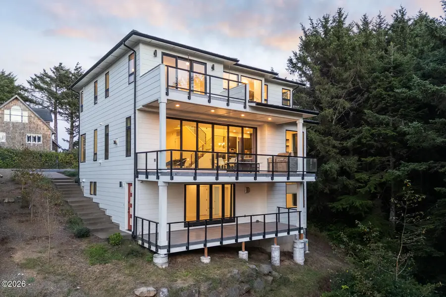 1329 SW Fleet, Lincoln City, OR 97367 - #2