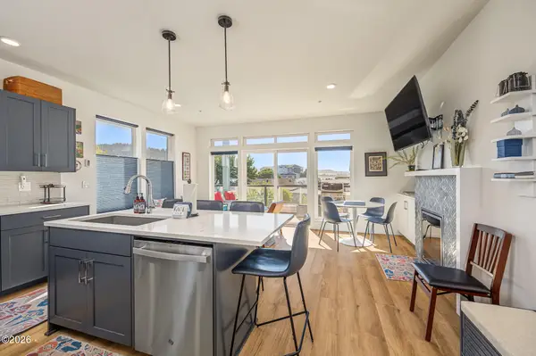 920 SW 48th, Lincoln City, OR 97367