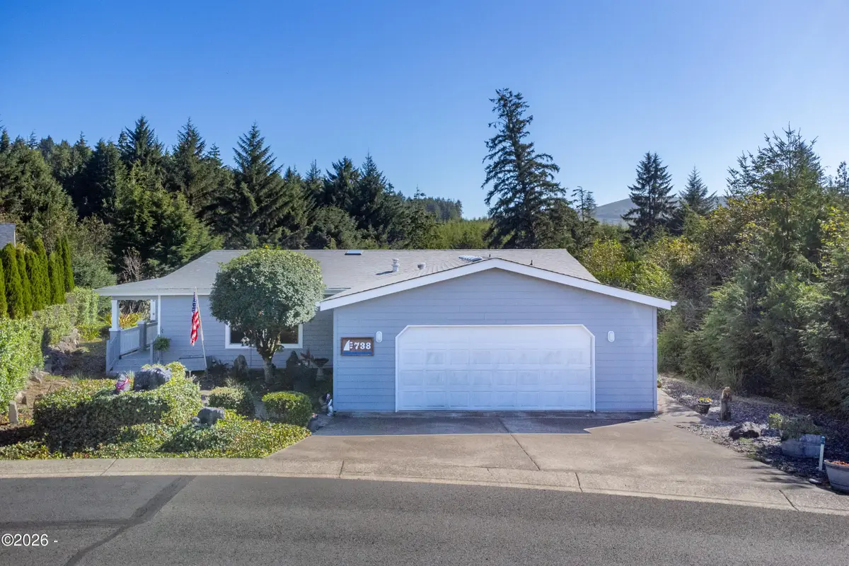 738 SE Winchell Dr, Depoe Bay, OR 97341 - #1