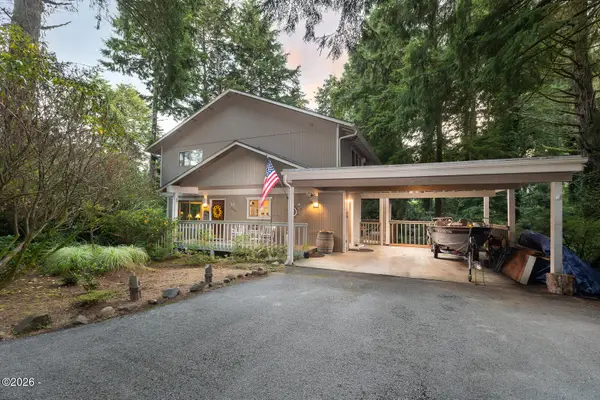 2086 NE Arrowhead, Lincoln City, OR 97367
