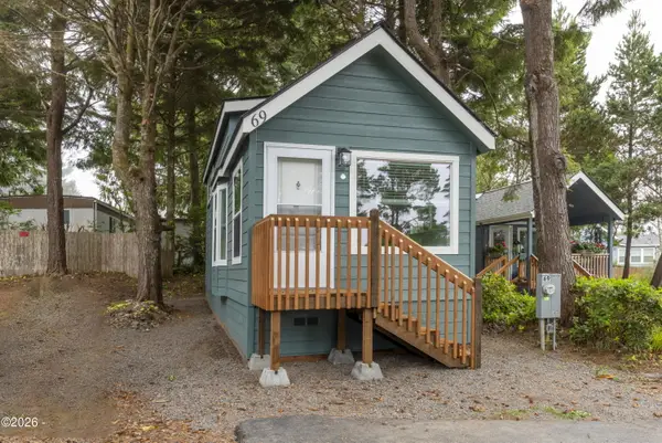 4875 N Hwy 101, Depoe Bay, OR 97341