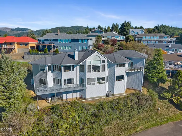 490 Pacific View, Rockaway Beach, OR 97136