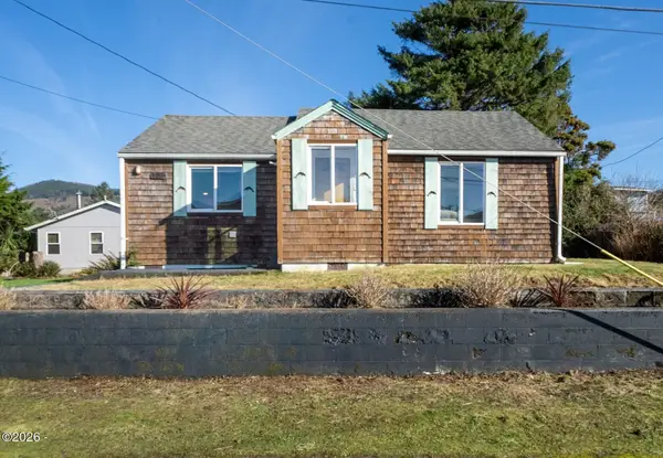 138 N Dolphin, Rockaway Beach, OR 97136