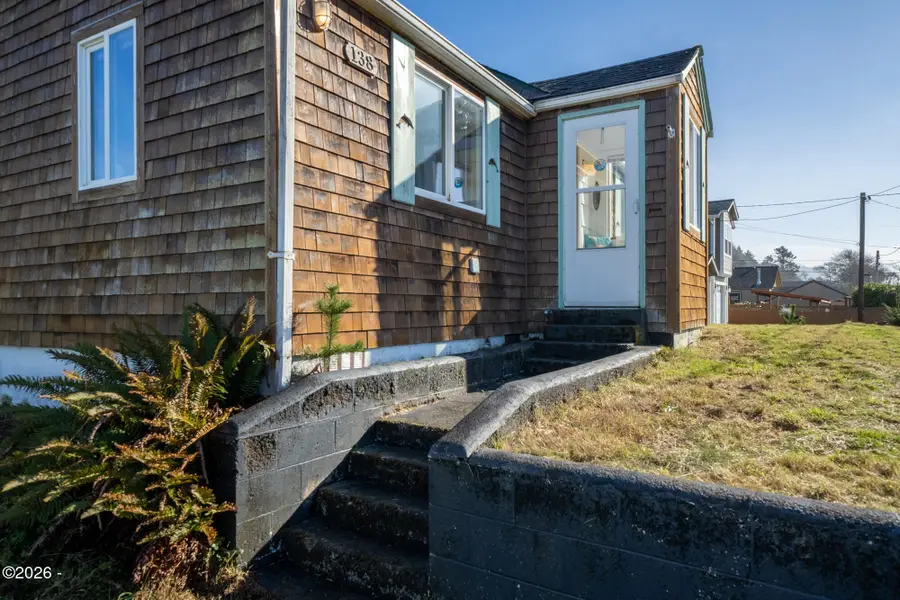 138 N Dolphin, Rockaway Beach, OR 97136 - #3