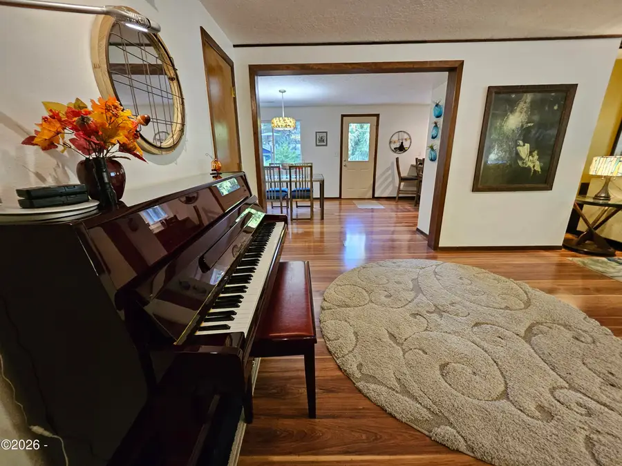 510 Seagrove, Gleneden Beach, OR 97388 - #3