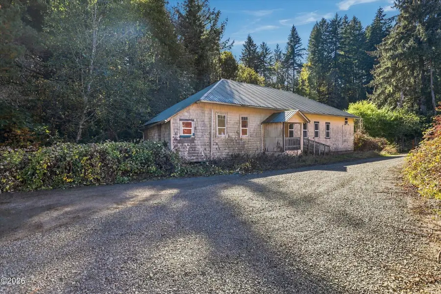 108 Bryant Creek, Eddyville, OR 97343 - #2