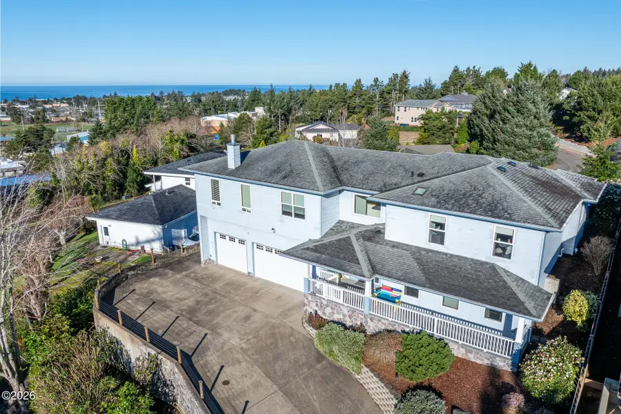 1015 NE 7th, Newport, OR 97365 - #2