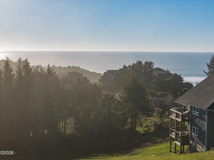 39 Nantucket Shores Southview Loop, Pacific City, OR 97112 - #3