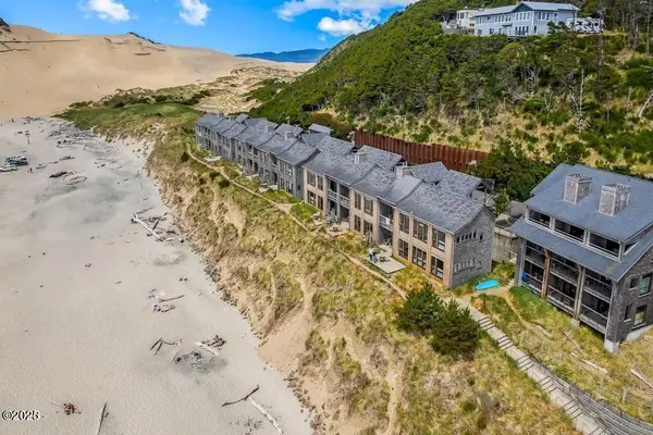 33000 Cape Kiwanda Dr. Unit 13, Pacific City, OR 97135