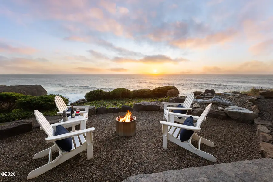 520 SW Cove, Depoe Bay, OR 97341 - #3