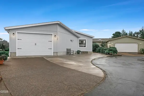 136 NE 33rd, Newport, OR 97365