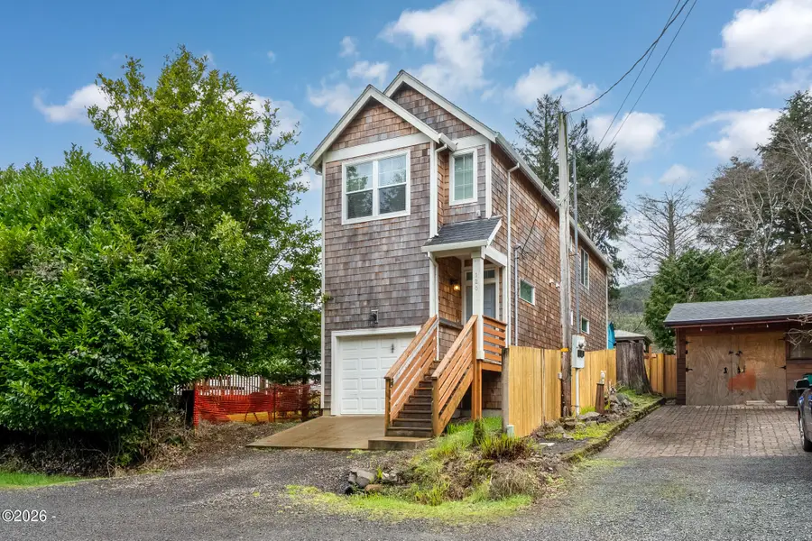 120 S Lagoon, Rockaway Beach, OR 97136 - #2