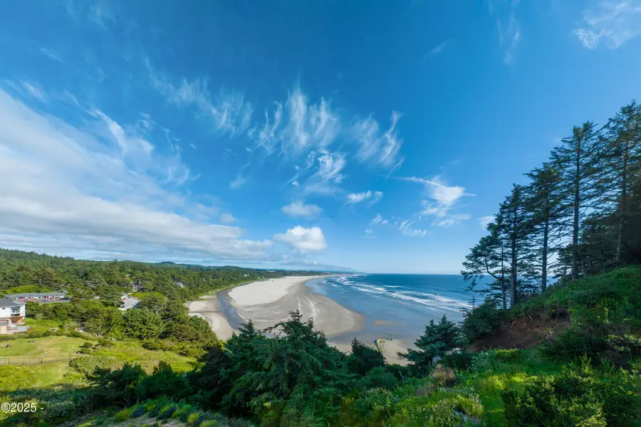 270 NW Gilbert, Newport, OR 97365 - #2