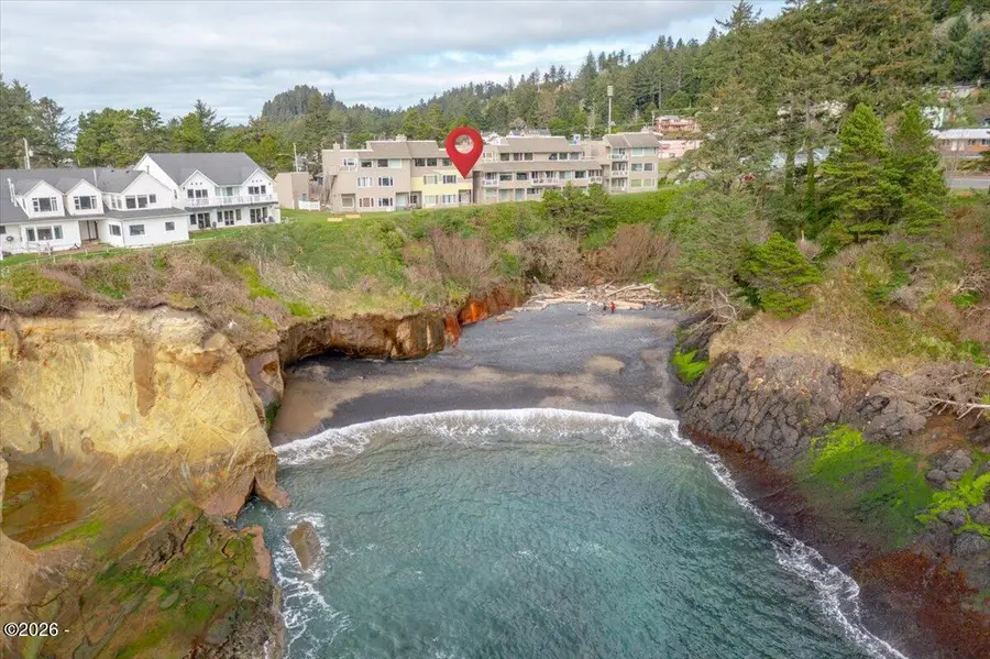 20 NW Sunset, Depoe Bay, OR 97341 - #3