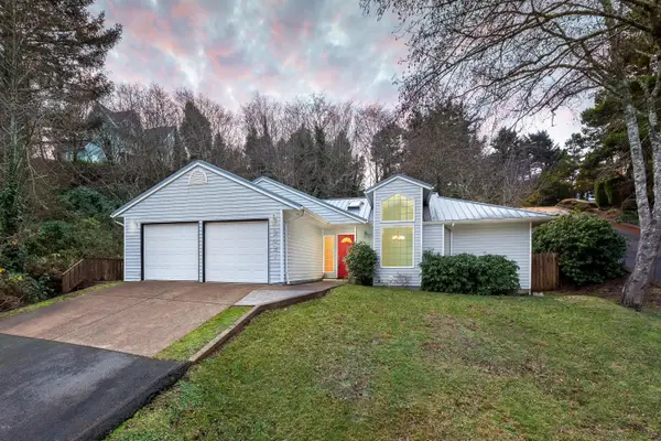 2421 NW Oceanview, Newport, OR 97365