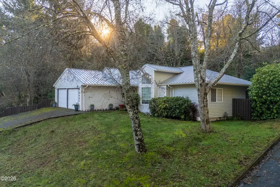 2421 NW Oceanview, Newport, OR 97365 - #3