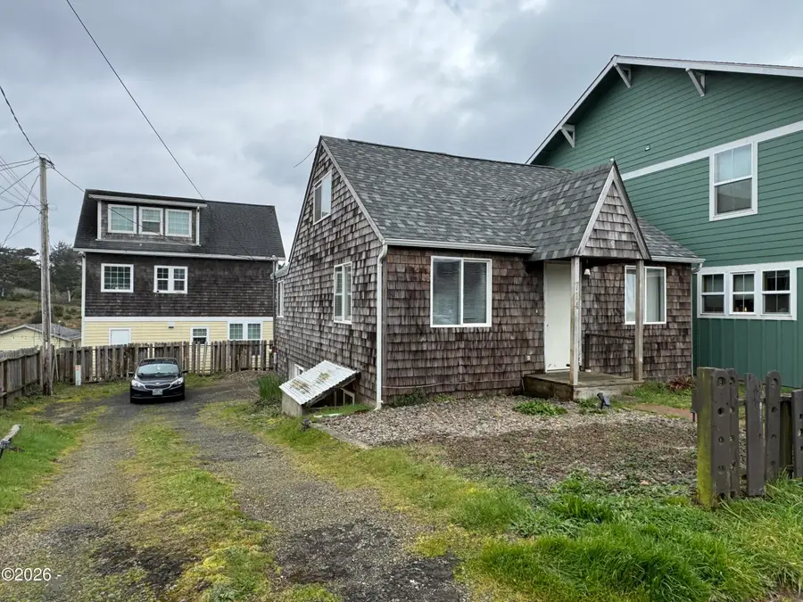 714 NW Coast, Newport, OR 97365 - #2