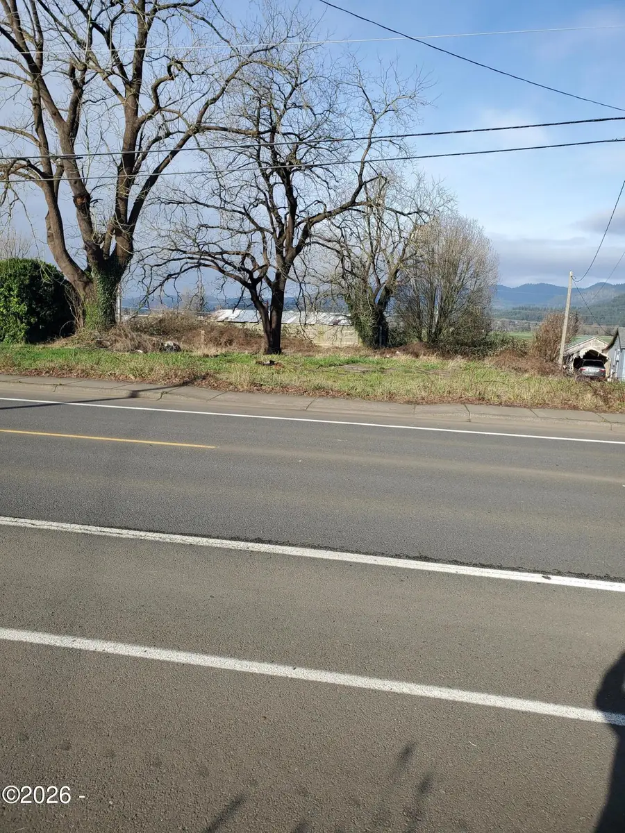 3810 3rd, Tillamook, OR 97141 - #3