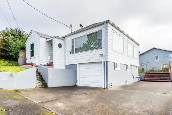 1740 NE 16th, Lincoln City, OR 97367