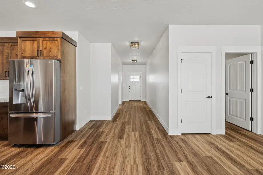 927 Sierra, Vale, OR 97918 - #2