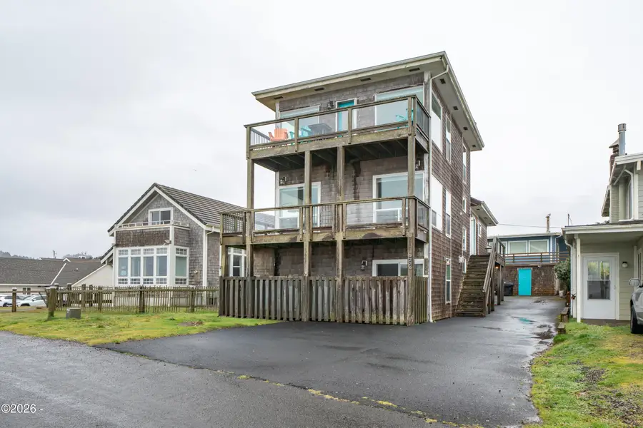 5220 NW Jetty, Lincoln City, OR 97367 - #3