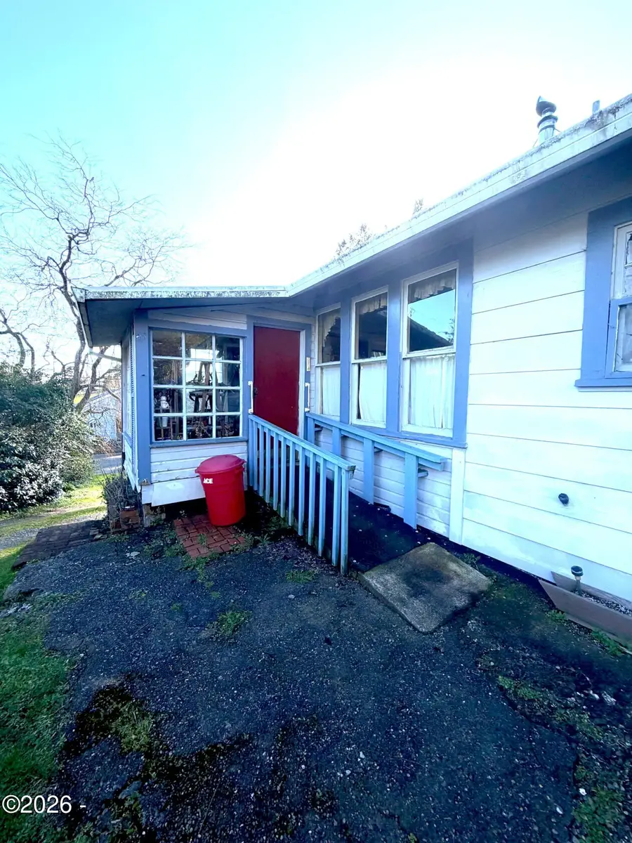 110 Driftwood, Garibaldi, OR 97118 - #3