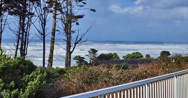 6225 N Coast Hwy Lot 30, Newport, OR 97365