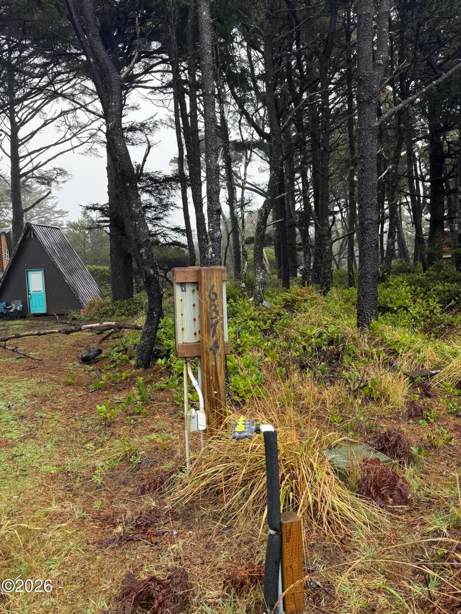 6374 NW Finisterre, Yachats, OR 97498 - #3