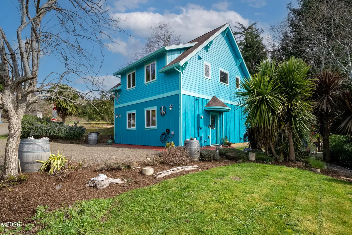 1055 Phelps, Tillamook, OR 97141 - #1