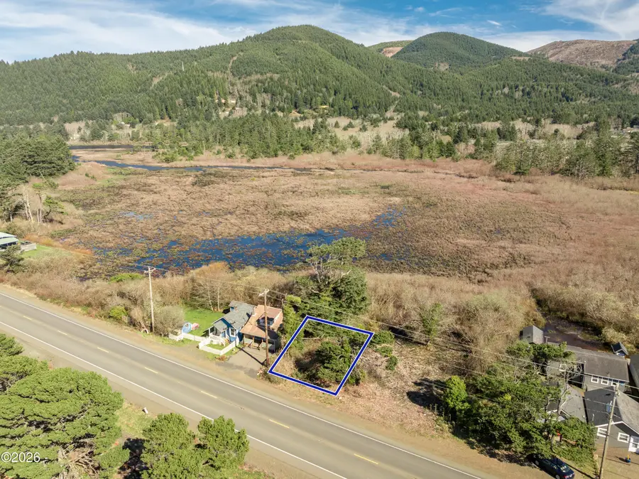 1402 N Highway 101, Rockaway Beach, OR 97136 - #2