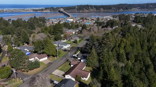 625 S Crestline, Waldport, OR 97394