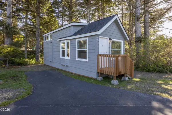 4875 N Hwy 101, Depoe Bay, OR 97341