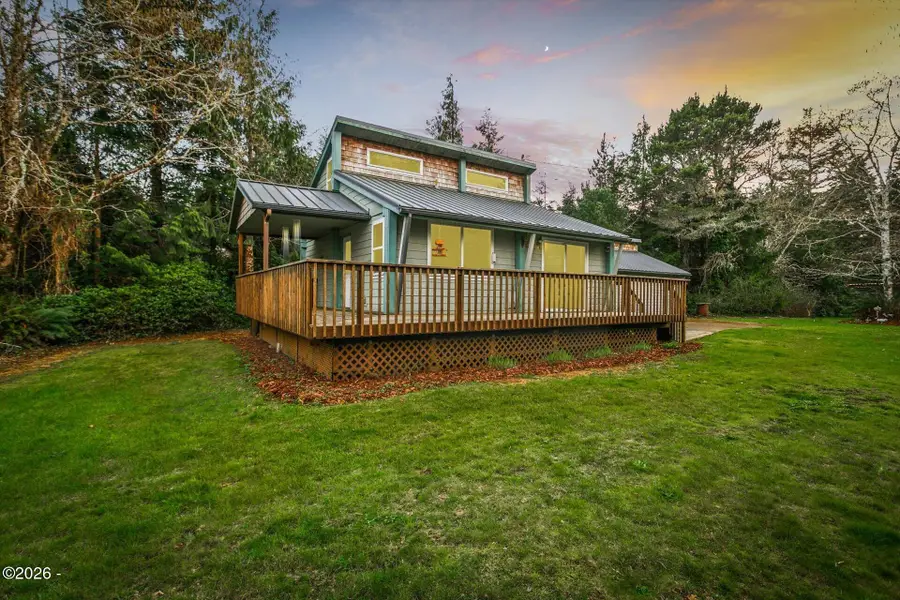 135 NE High, Waldport, OR 97394 - #2