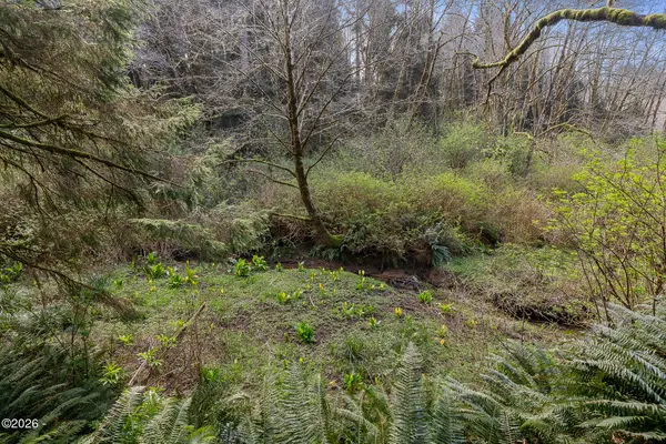 TL 10400 NE Sal La Sea, Lincoln City, OR 97367