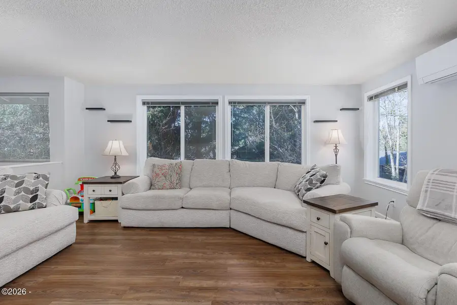 1025 NE Lakewood, Newport, OR 97365 - #3