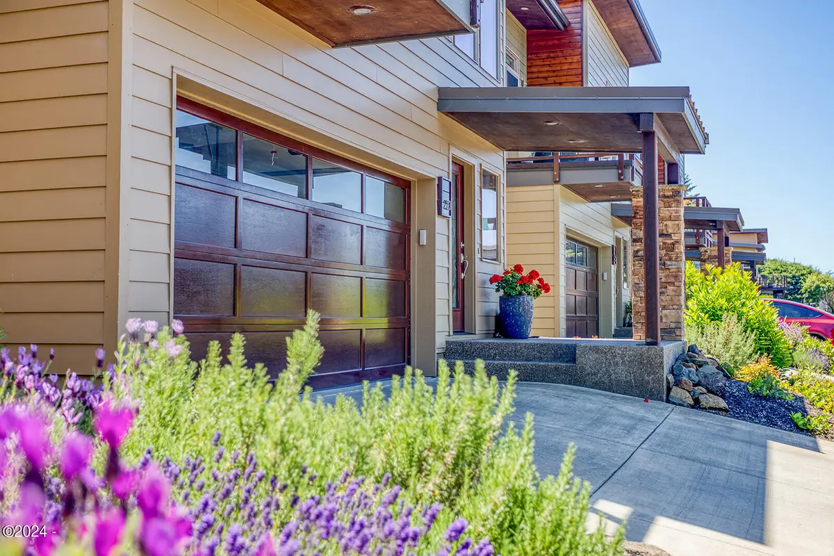 23 Basalt Lp, Yachats, OR 97498 - #1