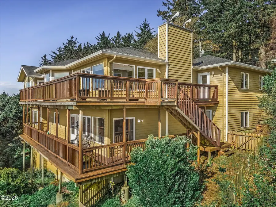407 King, Yachats, OR 97498 - #3