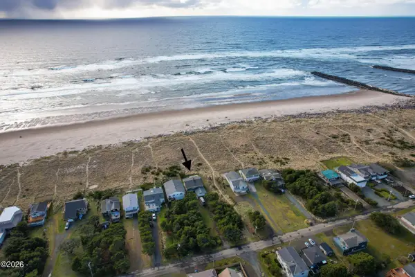 26580 Beach, Rockaway Beach, OR 97136