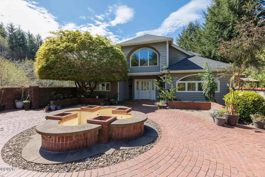 626 N Bayview, Waldport, OR 97394 - #3