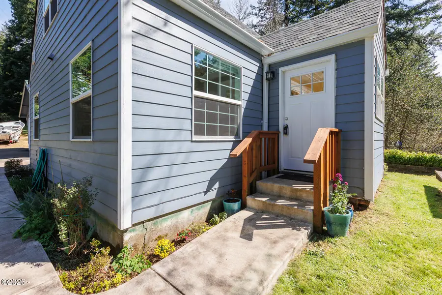 3010 Mossy Lane, Toledo, OR 97391 - #3