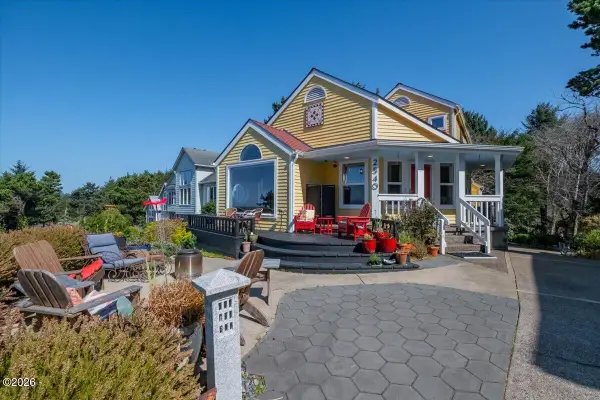 2540 NW Pacific St, Newport, OR 97365