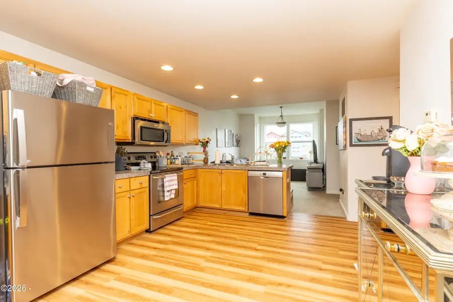 475 SE 35th, Newport, OR 97366 - #3