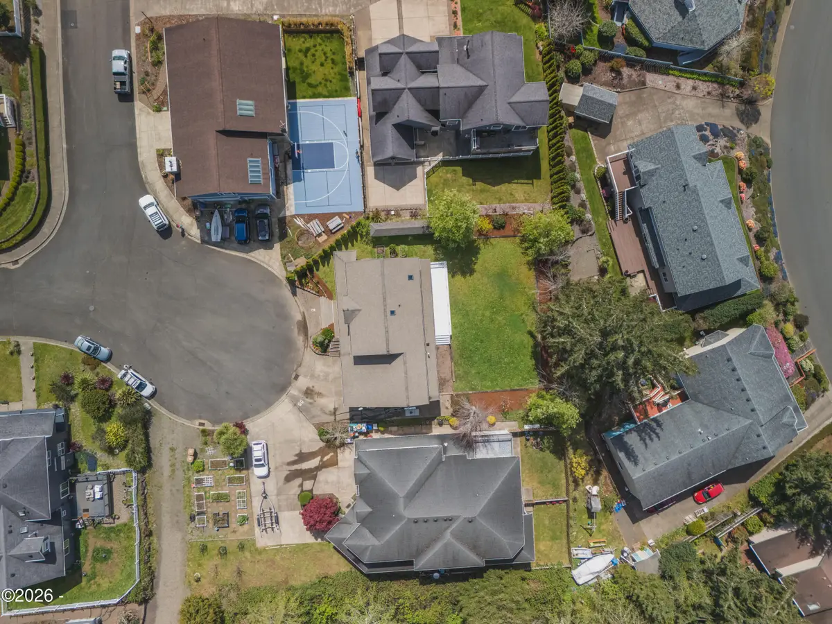 1055 NE Laurel, Newport, OR 97365 - #1
