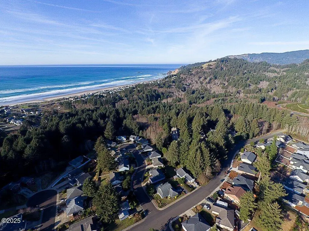 5294 NE Voyage, Lincoln City, OR 97367 - #1